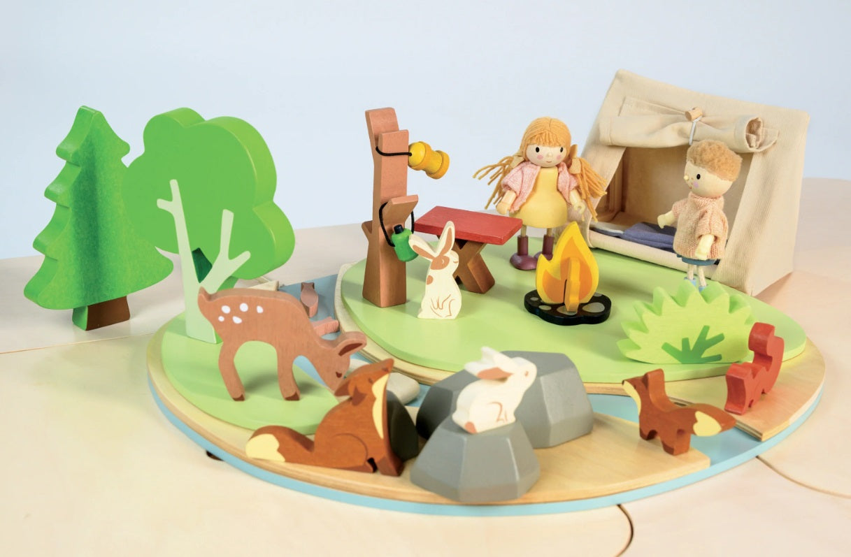 Tender Leaf Toys Wildlife Camping Playset