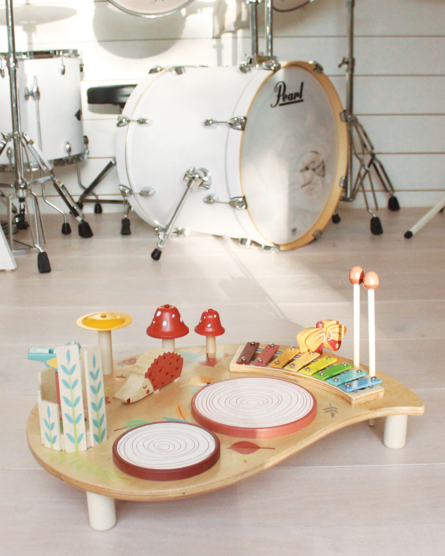 Tender Leaf Music Table